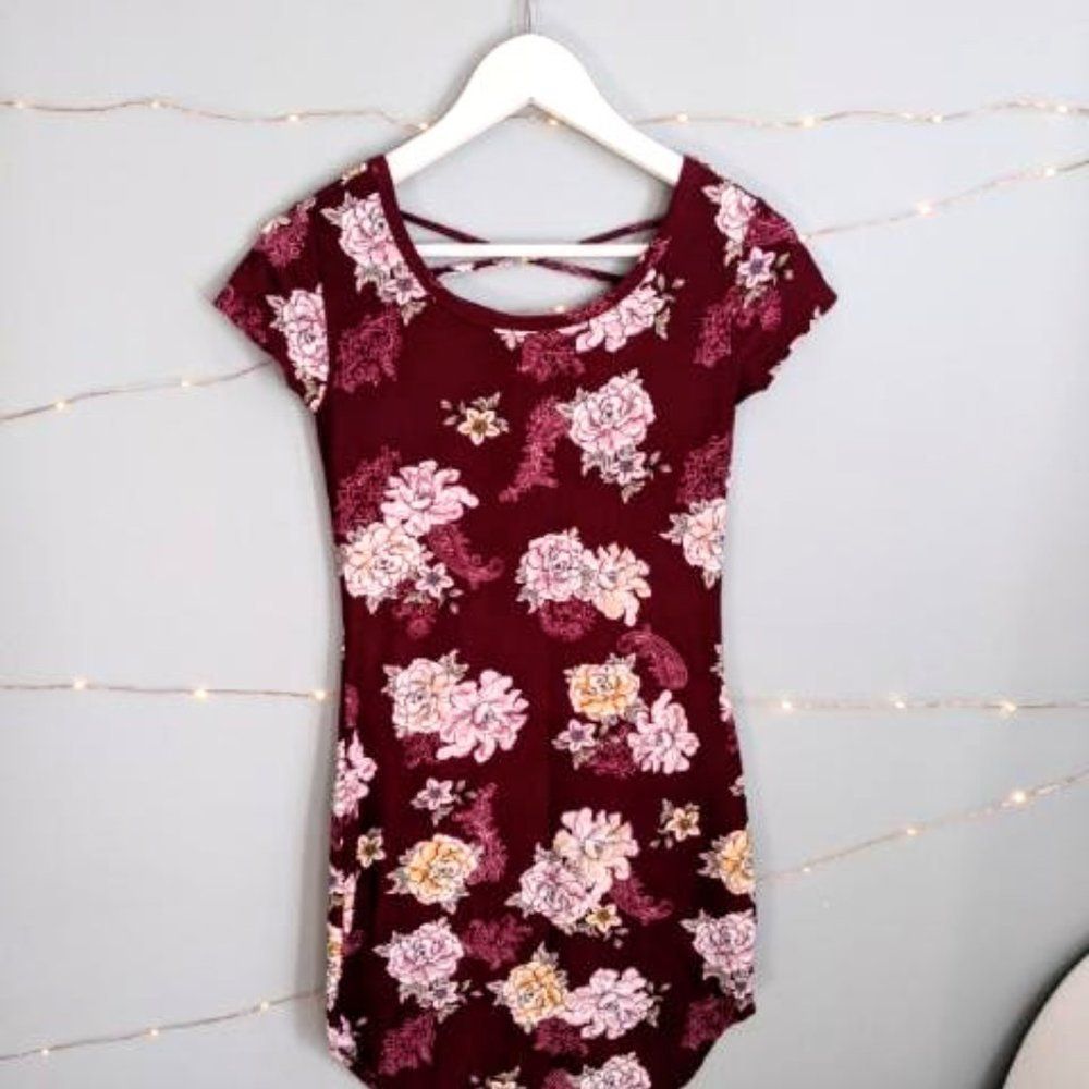 NOBO FLORAL CURVED HEM BODY CON DRESS